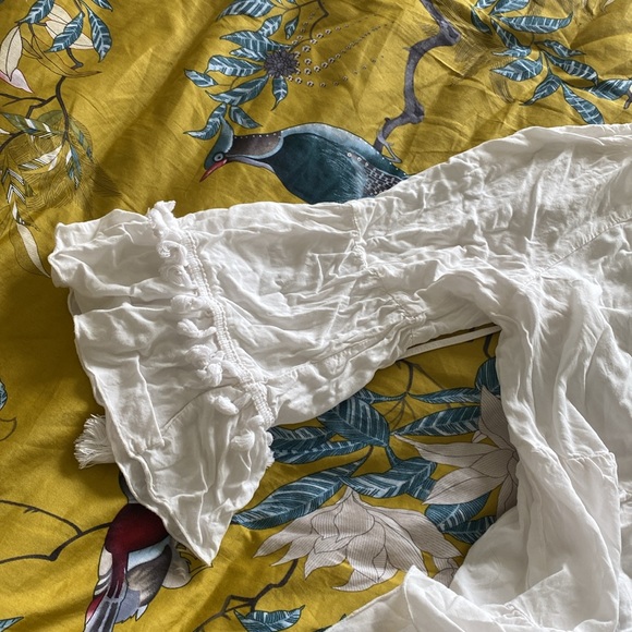 NWOT White Viscose Tiered Tunic with Tassels - Picture 3 of 5